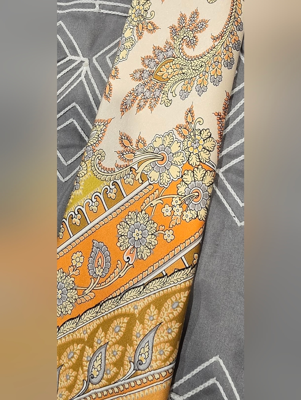 Brioni Mens Paisley Handmade Silk Tie - Picture 6 of 6